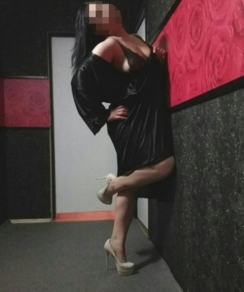 Я опытная индивидуалка с огоньком в глазах и телом, которое жаждет ощутить твои прикосновения. Живу в Москве, и со мной ты сможешь насладиться большим выбором услуг – от классического секса до экзотического массажа и ролевых игр. 💃🔥
Фото, которые ты видишь, – это настоящая я, без ретуши и фальши. У меня прекрасное чувство стиля и оригинальность, поэтому мы сможем реализовать даже самые смелые фантазии. Мои клиенты говорят, что со мной время останавливается – вместе мы забудем обо всем и погрузимся в мир страсти и удовольствия. 😈💦
Так что не медли, дорогой, и дай себе шанс испытать настоящую насладу в объятиях прекрасной индивидуалки. Свяжись со мной уже сегодня и убедись в этом сам! 💋❤️ 14327, 32 года