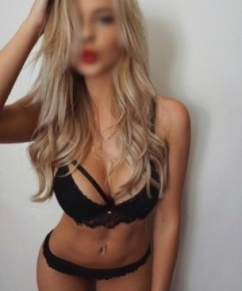 Я - твоя фантазия, готовая стать реальностью. Приезжай ко мне и погрузимся в мир страсти вдвоем! 4743, 28 лет